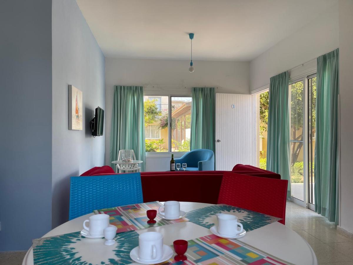דירות פרוטאראס Light & Blue Gardens מראה חיצוני תמונה
