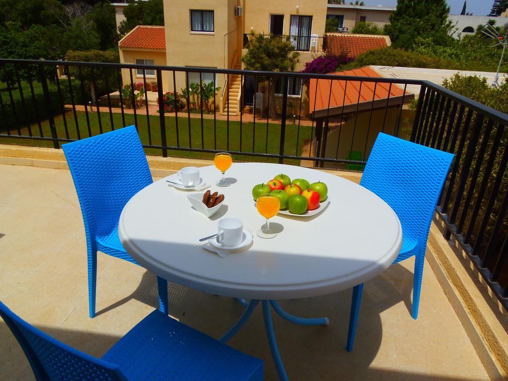 דירות פרוטאראס Light & Blue Gardens מראה חיצוני תמונה
